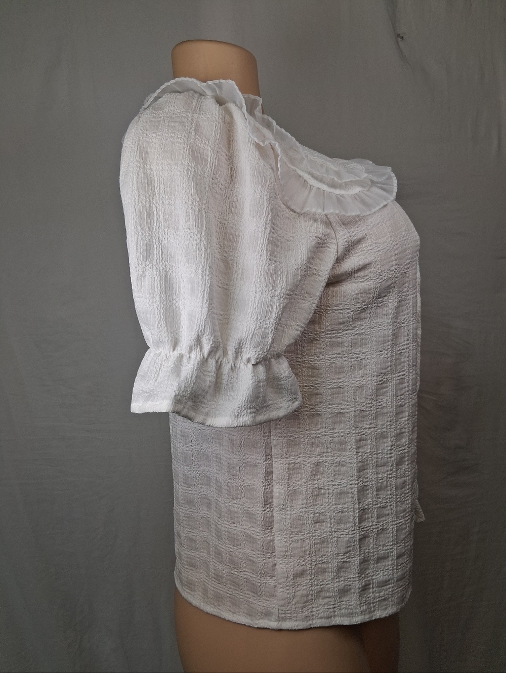 Cocoblue New Women's White Ruffled Collar Button-Front Top - Picture 8 of 15